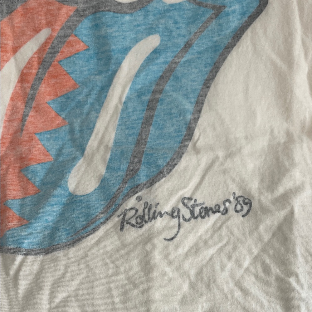 Women’s Rolling Stones American Eagle T-Shirt Size XXS - Picture 2 of 5